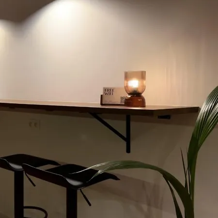 Dom wakacyjny 3 Min Walk-meir Cozy 3-4br House